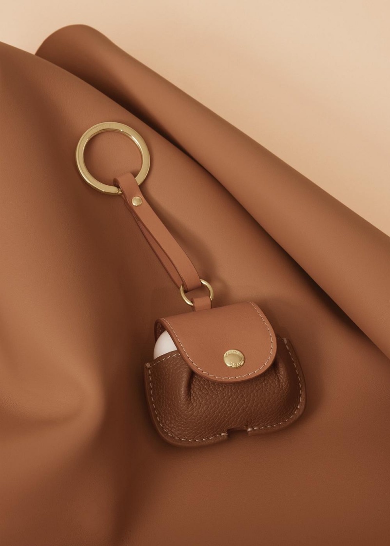 Polène Airpods case Charms Brune | IGVNTW492